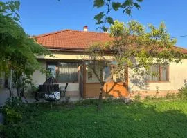 Konstantin i Elena Guest House