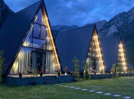 Monark Villas: Theth şehrinde bir otel