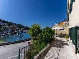 Apartment Mare - Beachfront