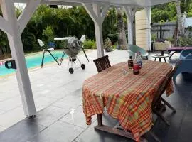 Studio piscine centre Gosier