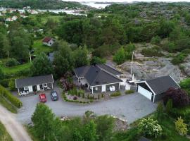 Långesjö lillstuga, hotel in Fjällbacka