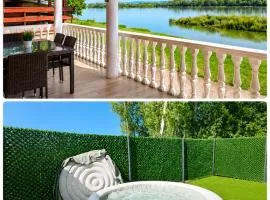 Danube Panorama House - River View, Jacuzzi & Nature