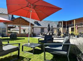 Logis Hôtel Restaurant Volcan Sancy, מלון בNébouzat