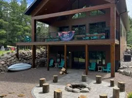 New 5BR Lakehouse on Round Lake Private Waterfront Estate Dock Fire Pit Panoramic Lake Views