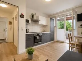 Holiday Home Cologne with Balkon - near KölnMesse - temporary living-