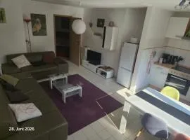 2 Raum Wohnung voll Ausgestattet 15 min von Dresden