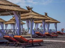 Xezer Seaside Hotel