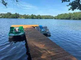 Domek na Kaszubach nad jeziorem Kamień - Prywatne Jacuzzi i Rowerek Wodny