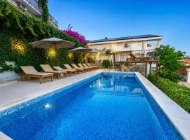 Al Mare Vacation Home