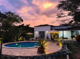 Finca el origen, hotel em Roldanillo