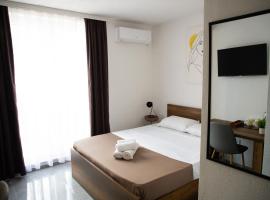Nuvelle Boutique Hotel, hotel em Prizren