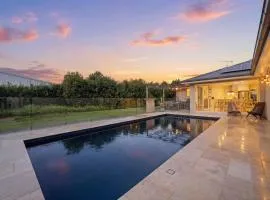 Regand Retreat - Pool, Luxurious Family Home