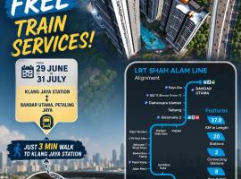 Trio Luxury Suites, hotel en Klang