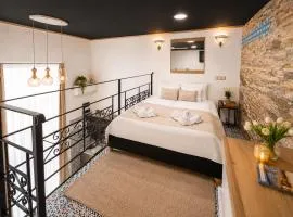 Designer Luxury Loft in Budapest City Centre, Near Deák Square & Great Synagogue, Quiet Courtyard