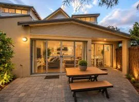 Cozy Coastal Retreat in Busselton