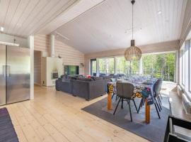 Viesnīca Villa Hellitä - Private 3BR Villa with Hot Tub pilsētā Ilesjervi