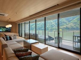 Viesnīca Rakuten STAY TERRACE Kinosaki Riverside pilsētā Toyooka