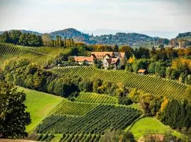 Sattlerhof Genießerhotel & Weingut