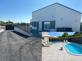 Gîtes Rozanna avec accès Piscine et SPA JACUZZI