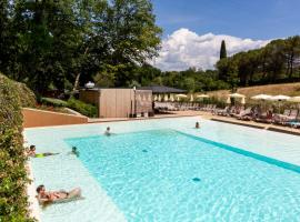 hu Firenze Certosa camping in town, хотел в Импрунета