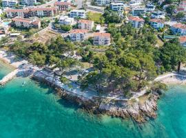 Mare & Mons Seafront Apartments, готель у місті Малинська