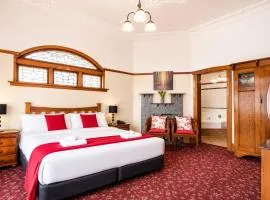 Halswell Lodge