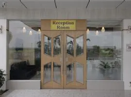 Hotel Rangoli - 10 min from Palsana chowk