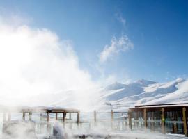 Hotel Puerta del Sol, hotel v destinaci Valle Nevado