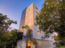 FabHotel Silver Leaf Grand