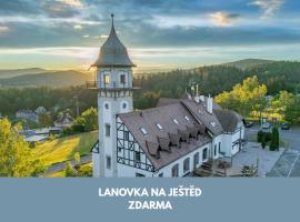 Hotel Petřín: Jablonec nad Nisou şehrinde bir otel
