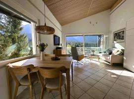Zuhause in den Alpen Ihre Ferienwohnung mit Hallenbad und Sauna, viešbutis mieste Lenzerheide