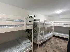 SIMPL hostel Oquendo
