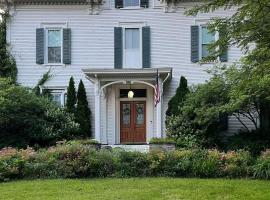 Antique Mansion B & B, hotell sihtkohas Rutland