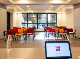 Ibis Roma Fiera, hotel sa Roma