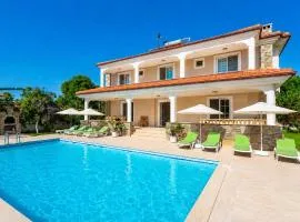 Villa Kubra