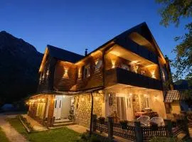 Riverside Guesthouse & Sauna