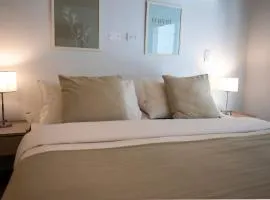 Alfa Suites en el corazon de Salta by BEDBOOK