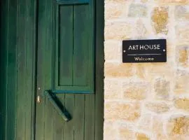 Art House Seaview & Jacuzzi Spartylas Sleeps 4