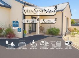Villa Saint Mart-Plage à 500m-Tout inclus, hotell i Saint Martin de Brehal