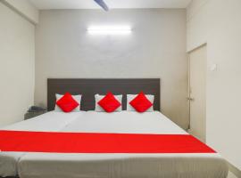 Hotel O Bharat Lodge、Ameerpetのホテル