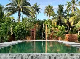 Dark Green Resort - Airport Transit Villa
