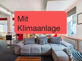 Loftwohnung 140 qm mit Parkplatz, Wlan, 2 Schlafzimmer, Terrasse , Wäscheservice