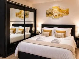 Studio Veronica - Ultracentral, langa Tomis Mall, Self Check-in, Free Parking, Fast WiFi, 10 min Plaja Modern