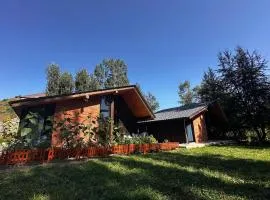 Cozy Wooden House near Gudauri