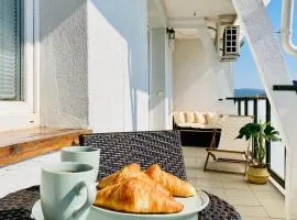 Cozy Vibe Apartment with Amazing Terrace near Main Stadiums