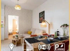 Le Balcon Fleuri - 9 min sanctuaires - Rénové & équipé - Calme sur Cour - 4 couchages