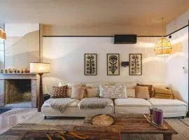 La Maison dAmbre-Jacuzzi-Sauna-Clim-4chambres