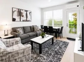 Downtown Retreat - National Park & Convention Center, Suite 203