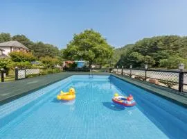 Samcheok Duelkkot Pension