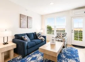 Premium Suite Steps from Convention Center! #307